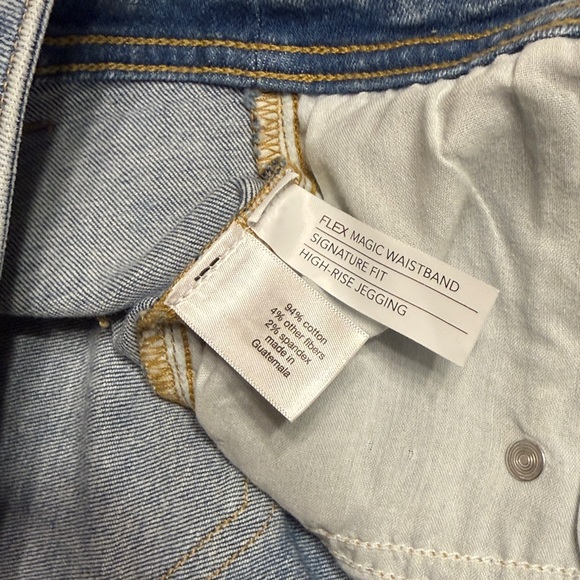 Lane Bryant Flex Magic Waistband High-Rise Jegging - Picture 9 of 9